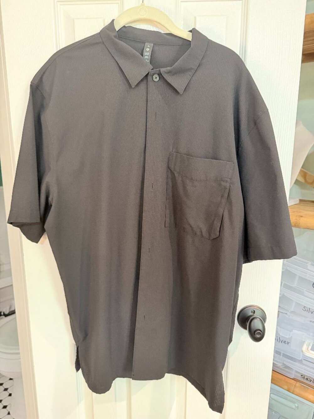 Lululemon Men's Airing Easy Relaxed Short Sleeve Shirt-Black-XL